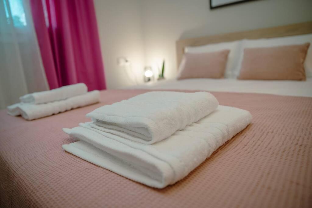 Вилла Sophia'S Coastal Retreat Коринос Экстерьер фото